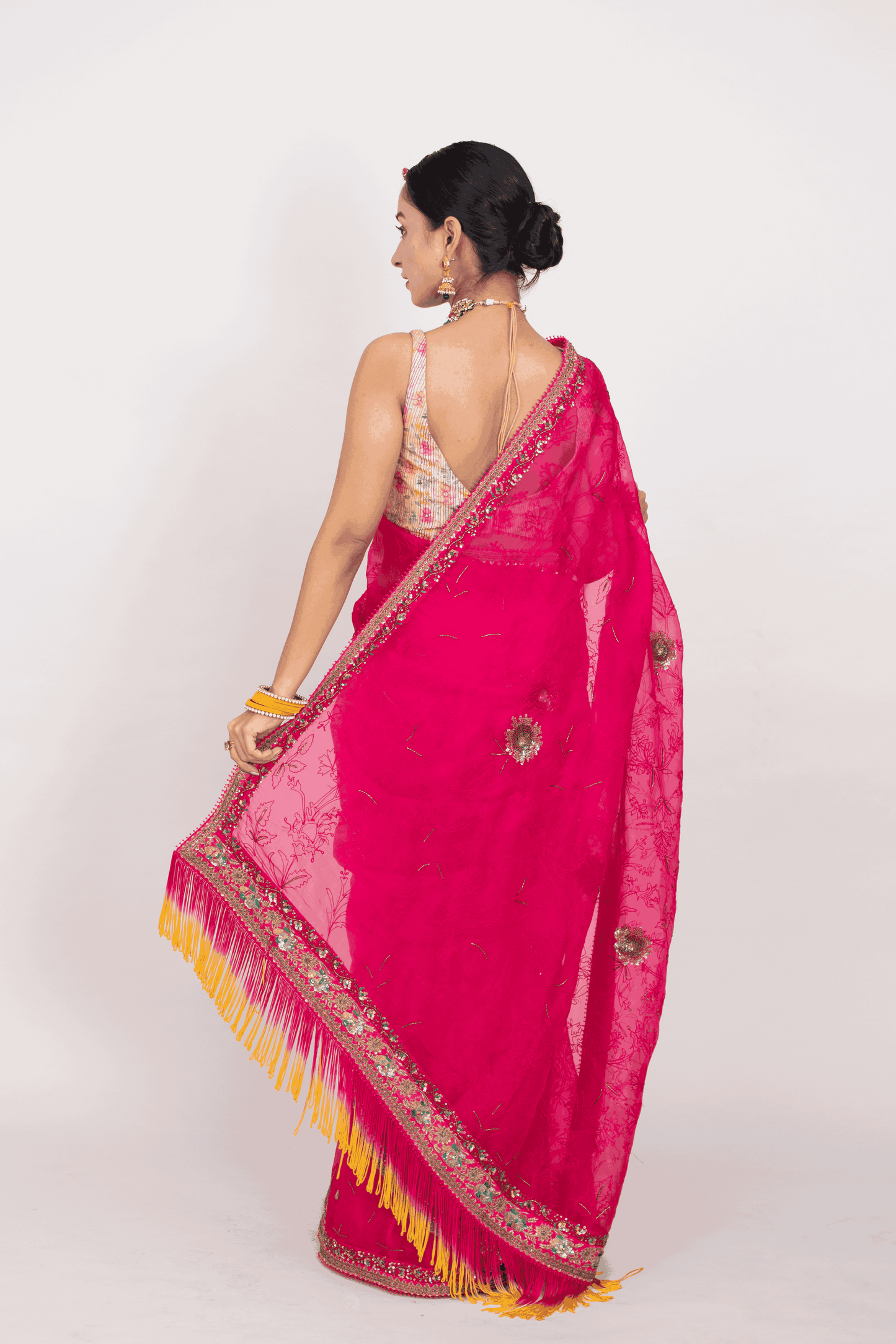 FS 119// Pink organza aari saree