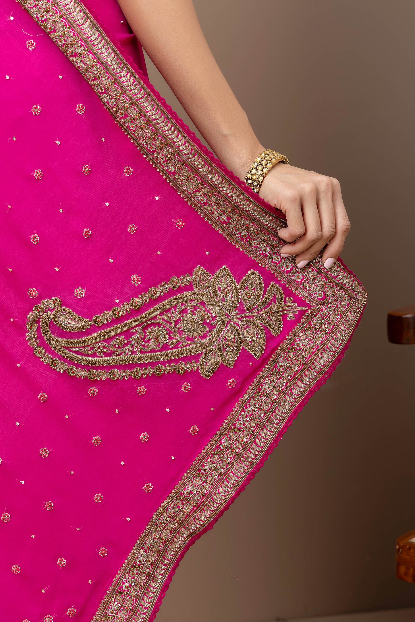 MMD/GUL/105 Gulab halter embroidered dupion blouse with a gul naar ambi georgette saree.