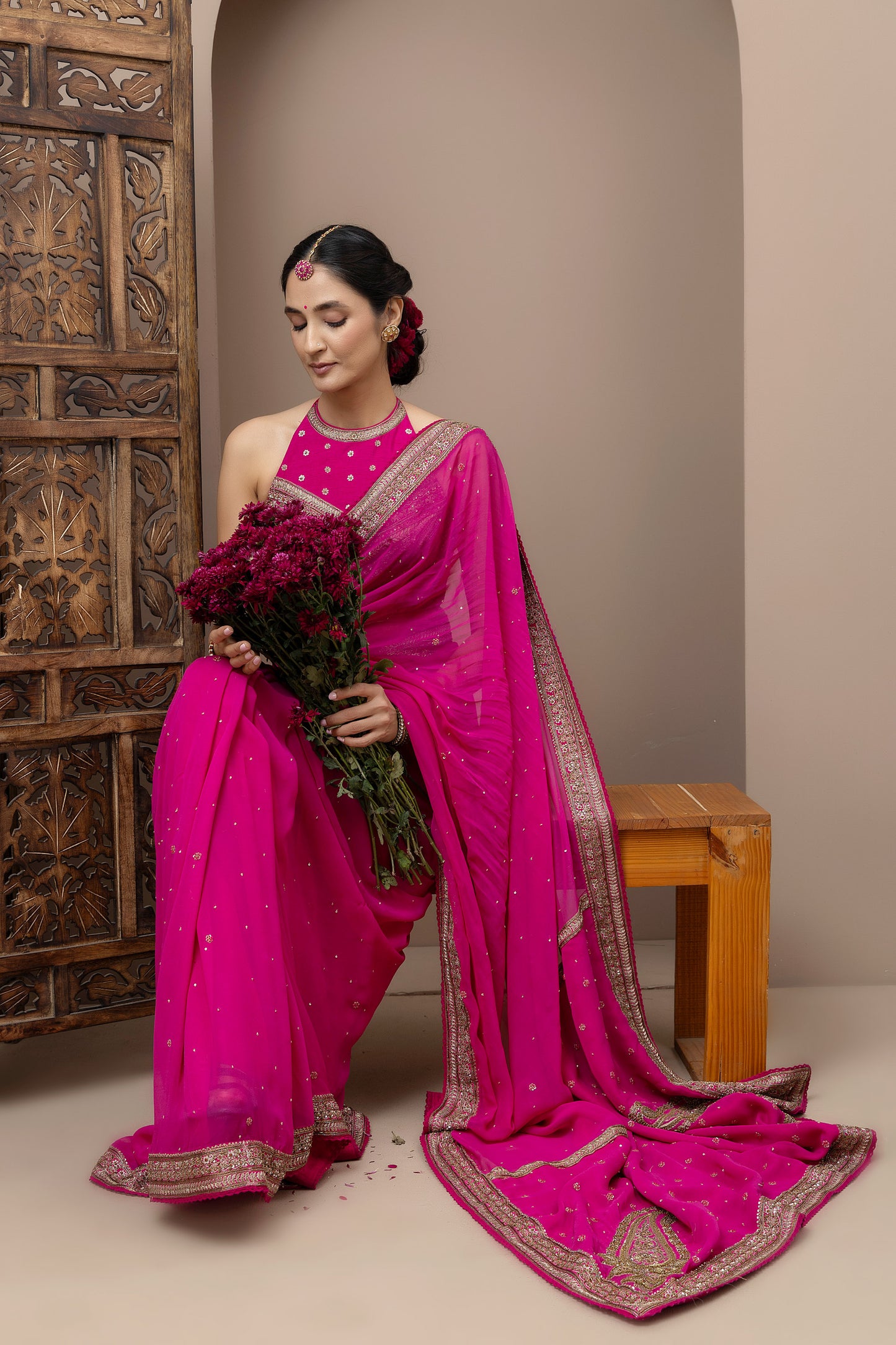 MMD/GUL/105 Gulab halter embroidered dupion blouse with a gul naar ambi georgette saree.